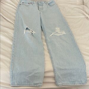 brand new Levi’s straight light wash jean